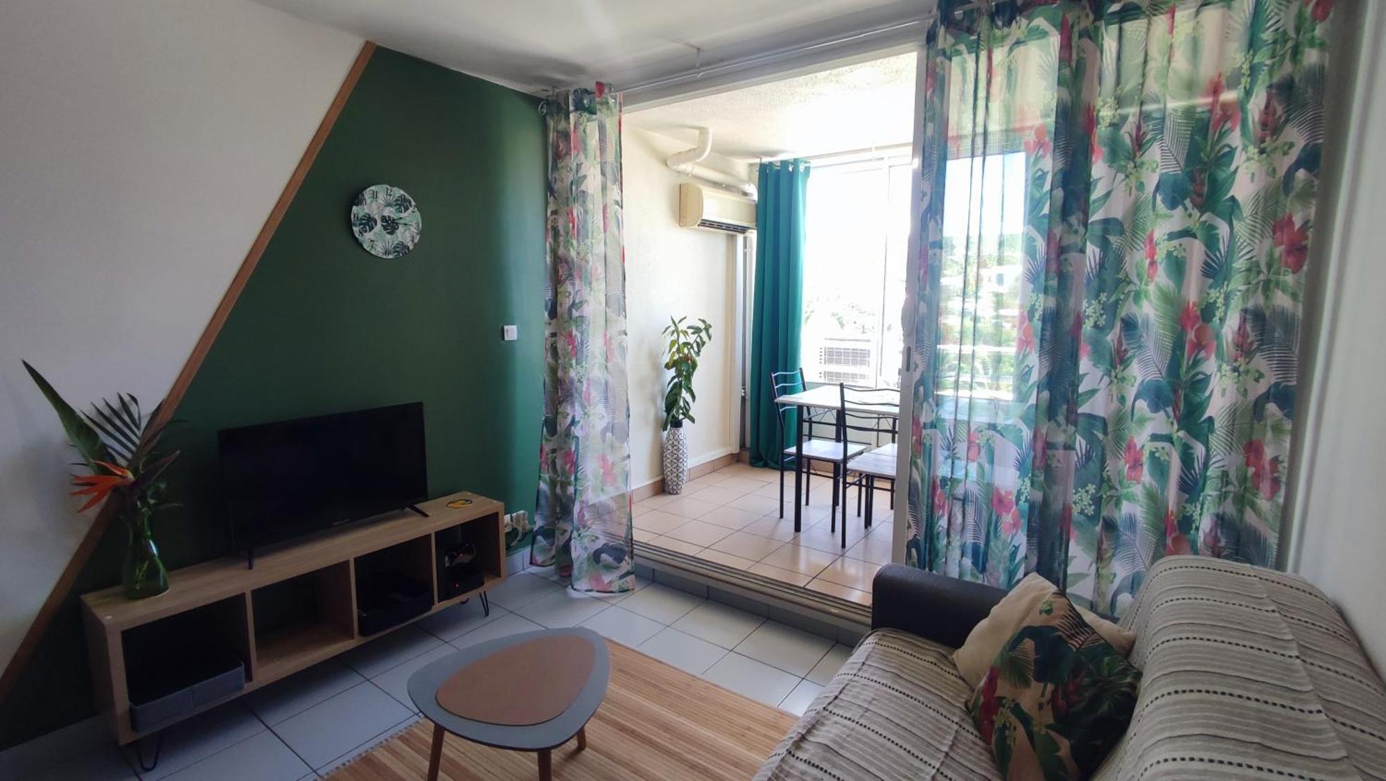 Les Franciseas Apartment Saint-Gilles-les Bains Luaran gambar